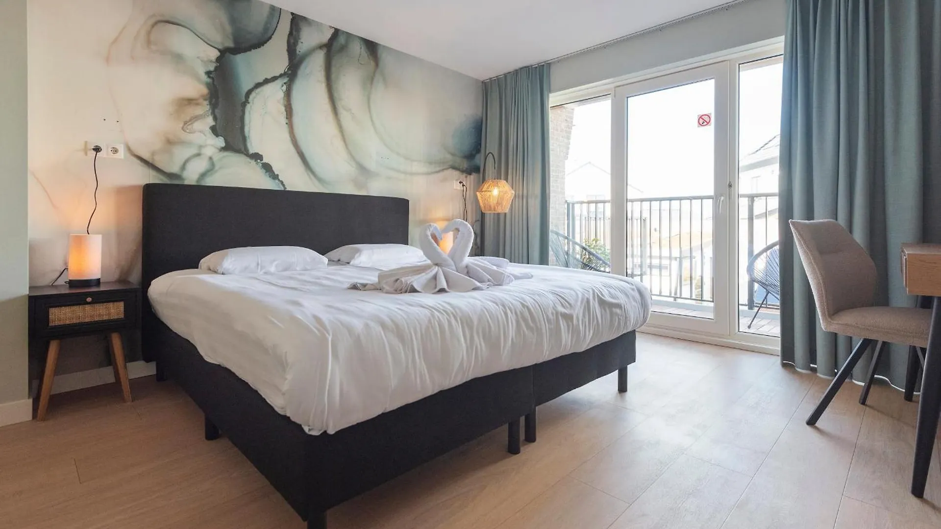 Coastal Inn 잔드보르트
