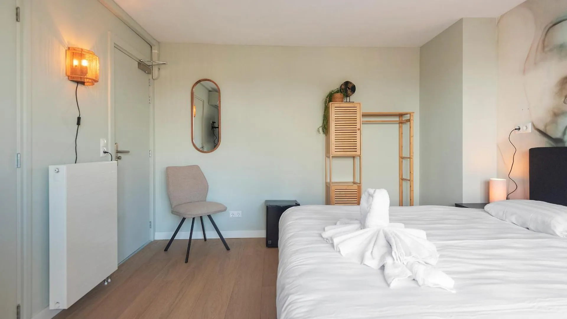 Coastal Inn 잔드보르트